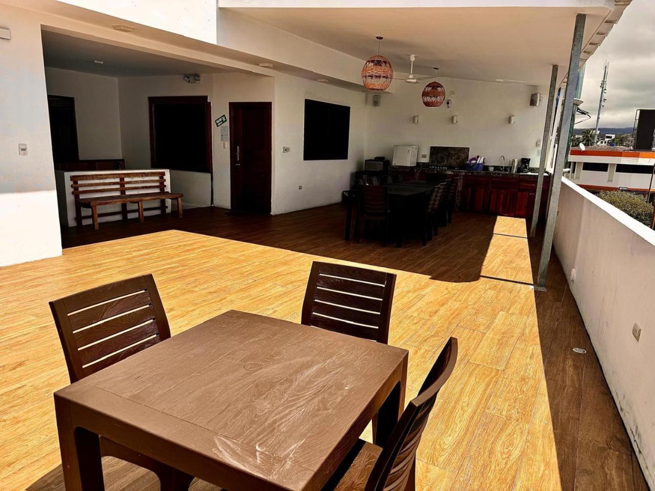 Hostal Muyuyo ปูแอร์โตอาโยรา ภายนอก รูปภาพ