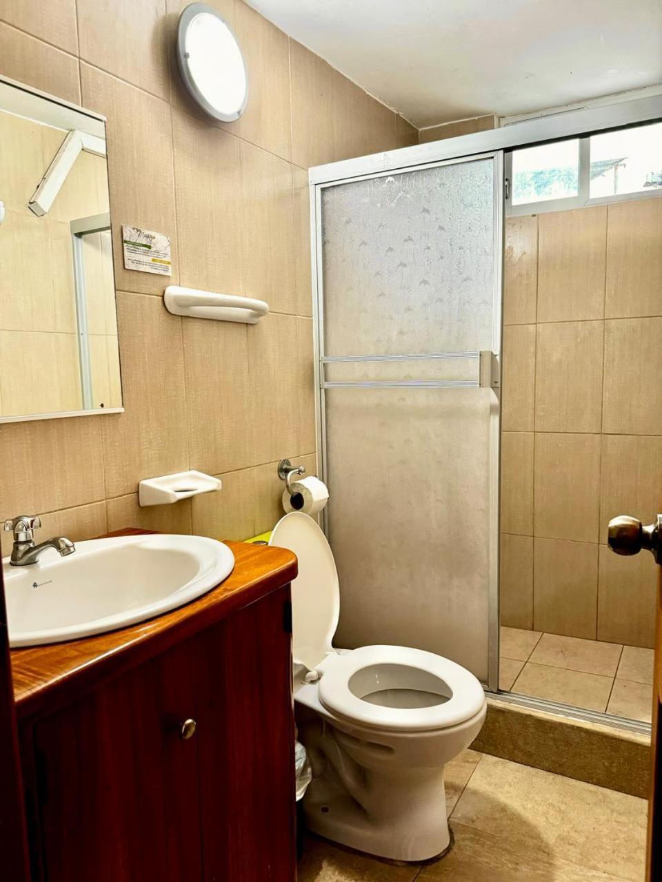 Hostal Muyuyo ปูแอร์โตอาโยรา ภายนอก รูปภาพ