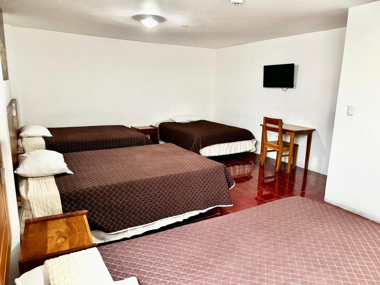 Hostal Muyuyo ปูแอร์โตอาโยรา ภายนอก รูปภาพ