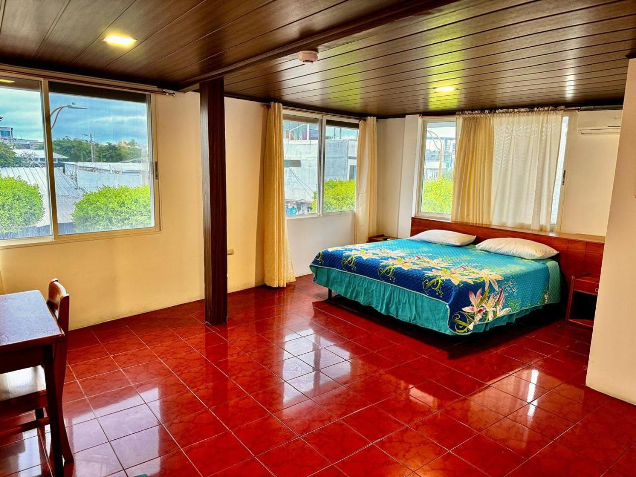 Hostal Muyuyo ปูแอร์โตอาโยรา ภายนอก รูปภาพ