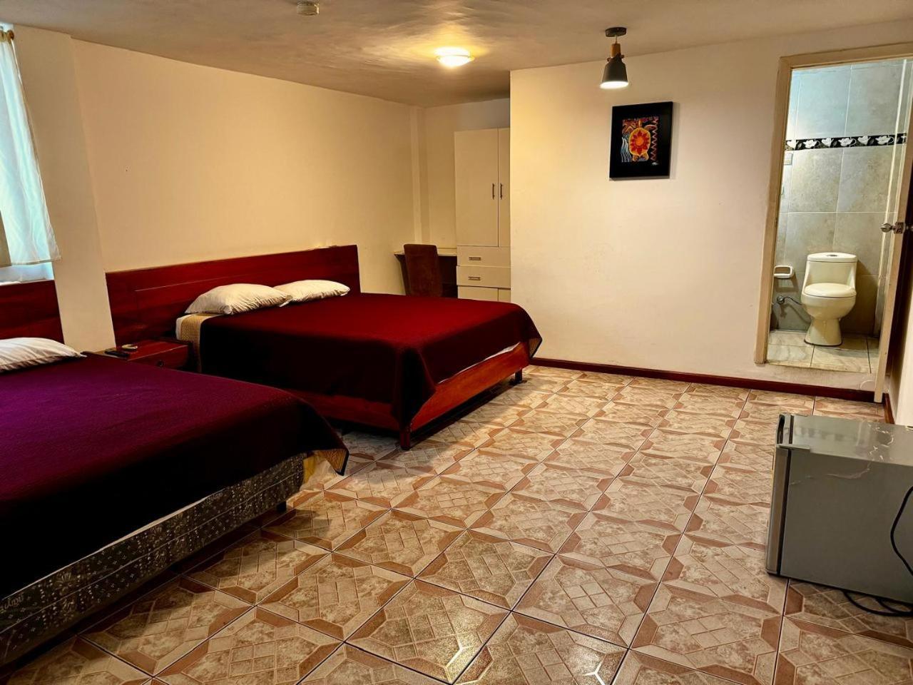 Hostal Muyuyo ปูแอร์โตอาโยรา ภายนอก รูปภาพ