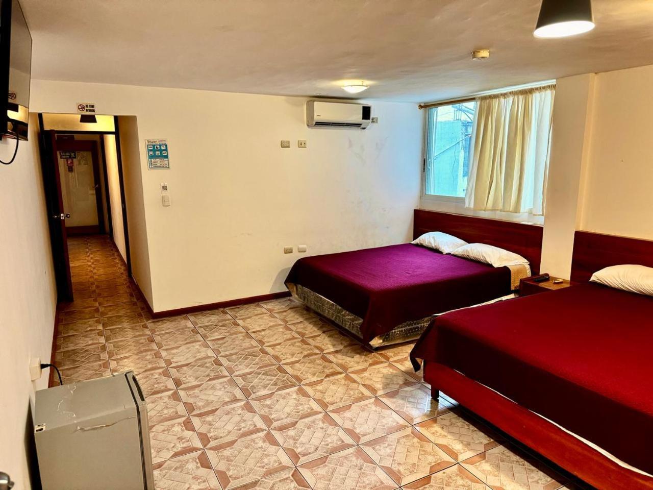 Hostal Muyuyo ปูแอร์โตอาโยรา ภายนอก รูปภาพ