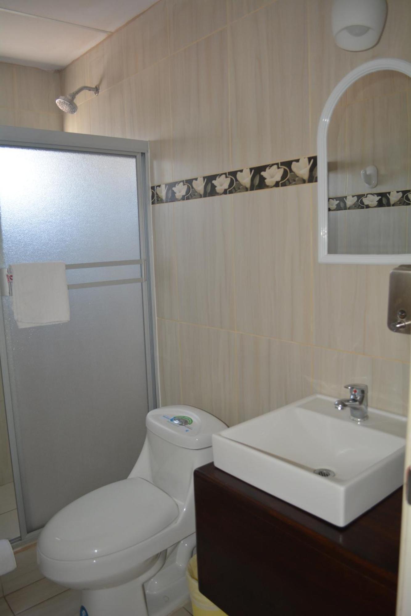Hostal Muyuyo ปูแอร์โตอาโยรา ภายนอก รูปภาพ