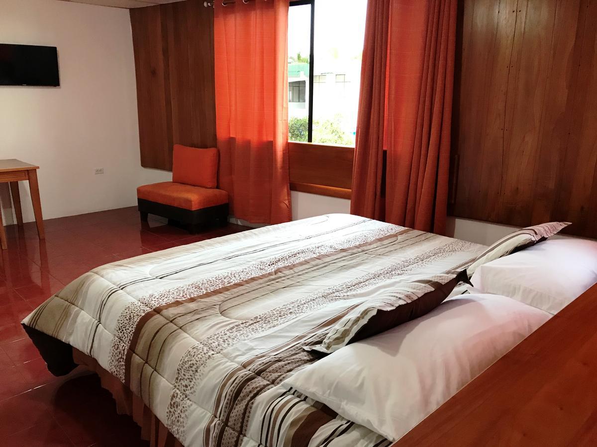 Hostal Muyuyo ปูแอร์โตอาโยรา ภายนอก รูปภาพ