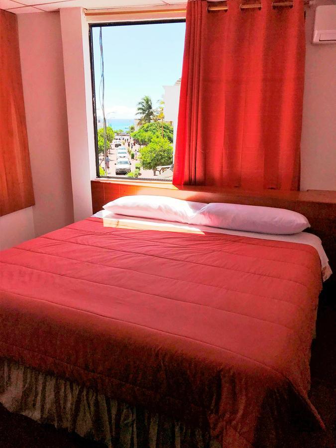 Hostal Muyuyo ปูแอร์โตอาโยรา ภายนอก รูปภาพ